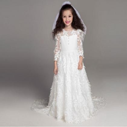 Beautiful Lace Flower Girl Dresses With Sleeves..